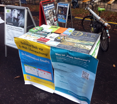 FSFE information stall on Tierschutzlauf 2019