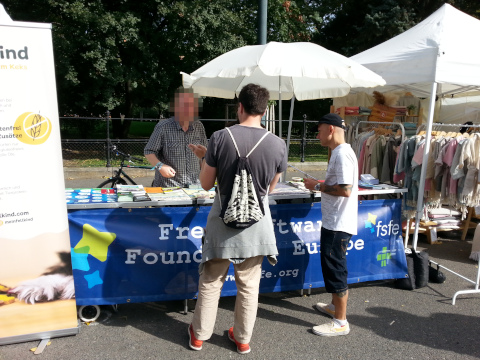 FSFE information stall in October 2023 in Vienna on Rathausplatz