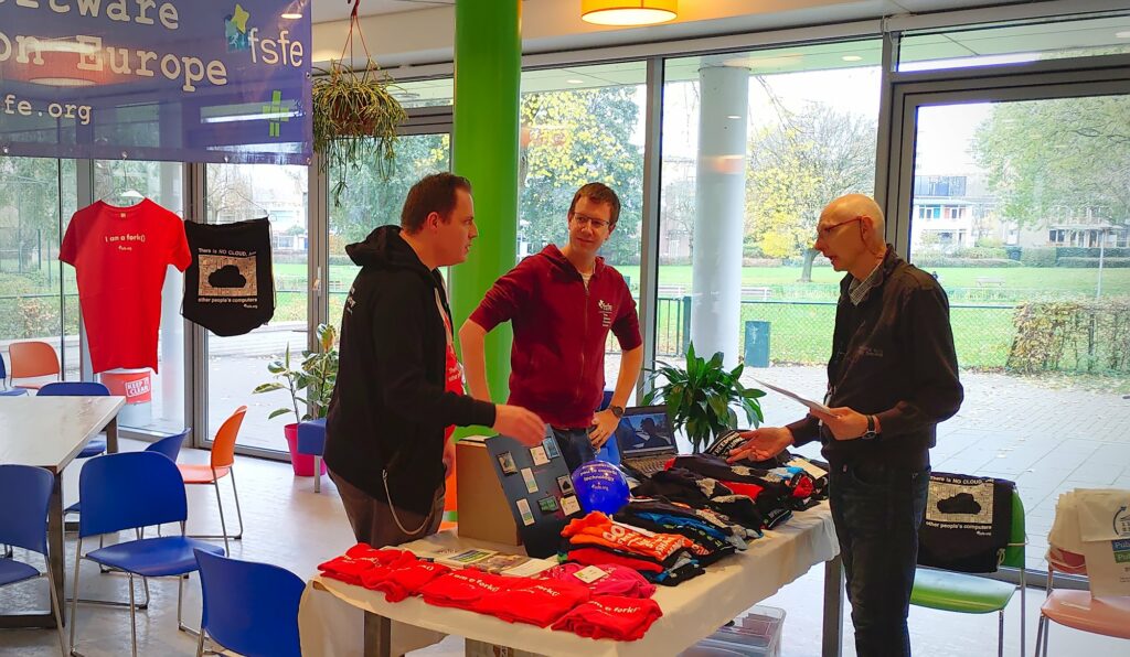 FSFE stand at NLLGG booth in Utrecht (NL) on 16th November 2019